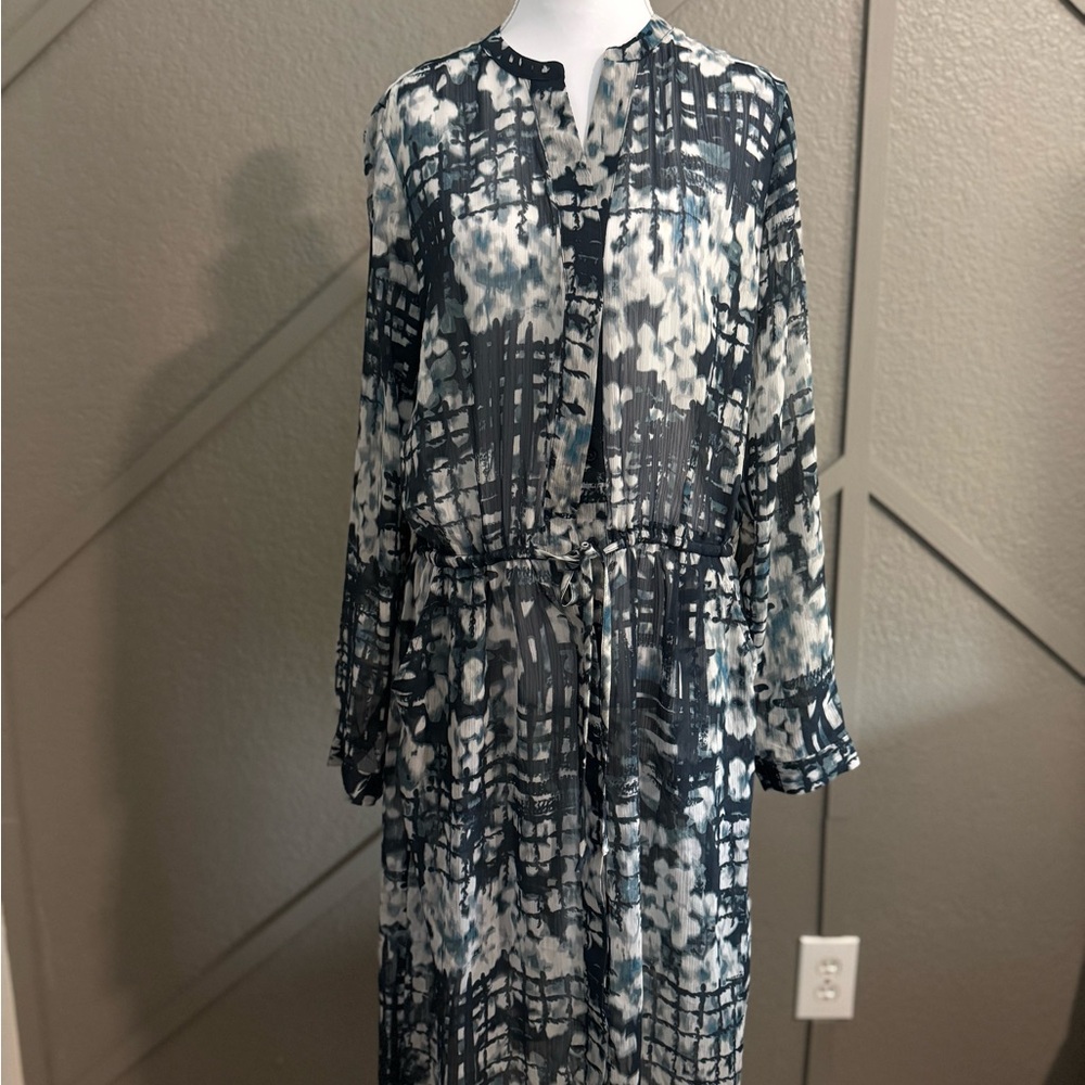 Banana Republic Monochrome Long Sleeve Dress